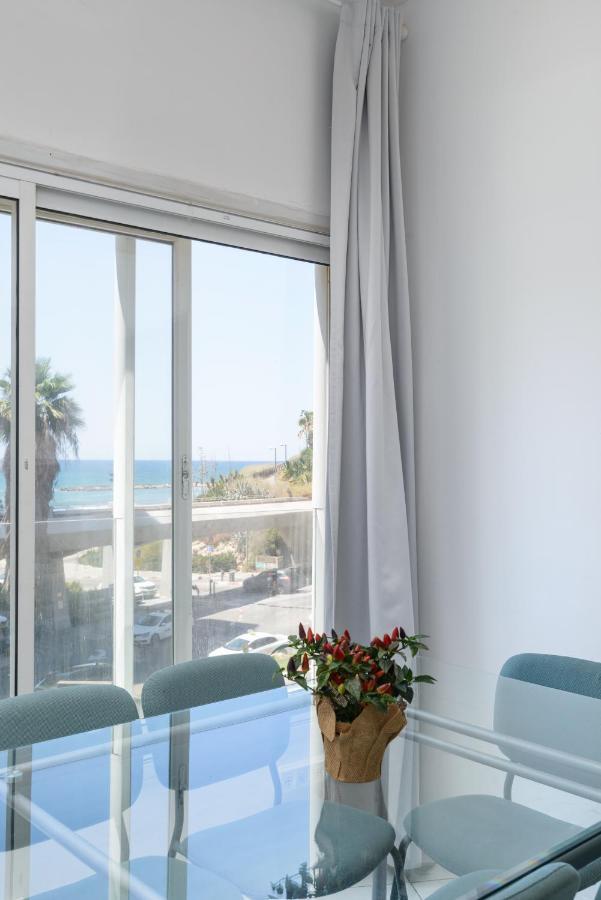 Sea View 2 Bedroom Apartment With Bomb Shelter Tel Aviv-Jaffa Exterior foto