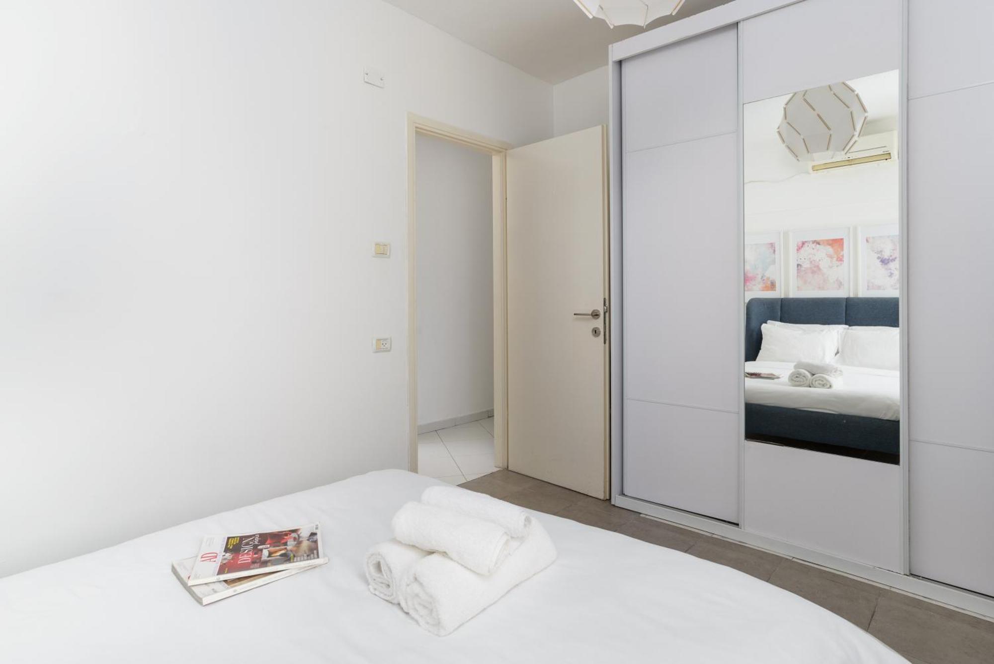 Sea View 2 Bedroom Apartment With Bomb Shelter Tel Aviv-Jaffa Exterior foto